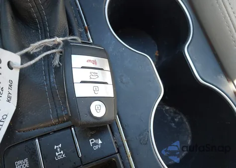 2018 Kia Sorento 3.3L Ex из США, поврежденный, VIN 5XYPHDA5XJG381294